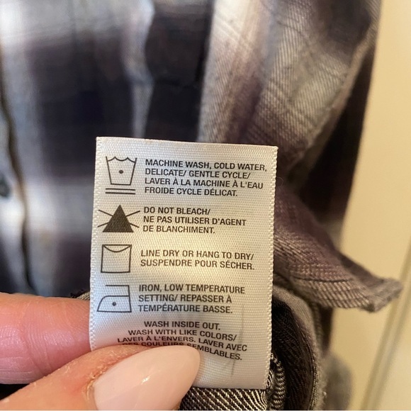 DH3 - Long sleeve plaid Top- XL - Picture 6 of 6